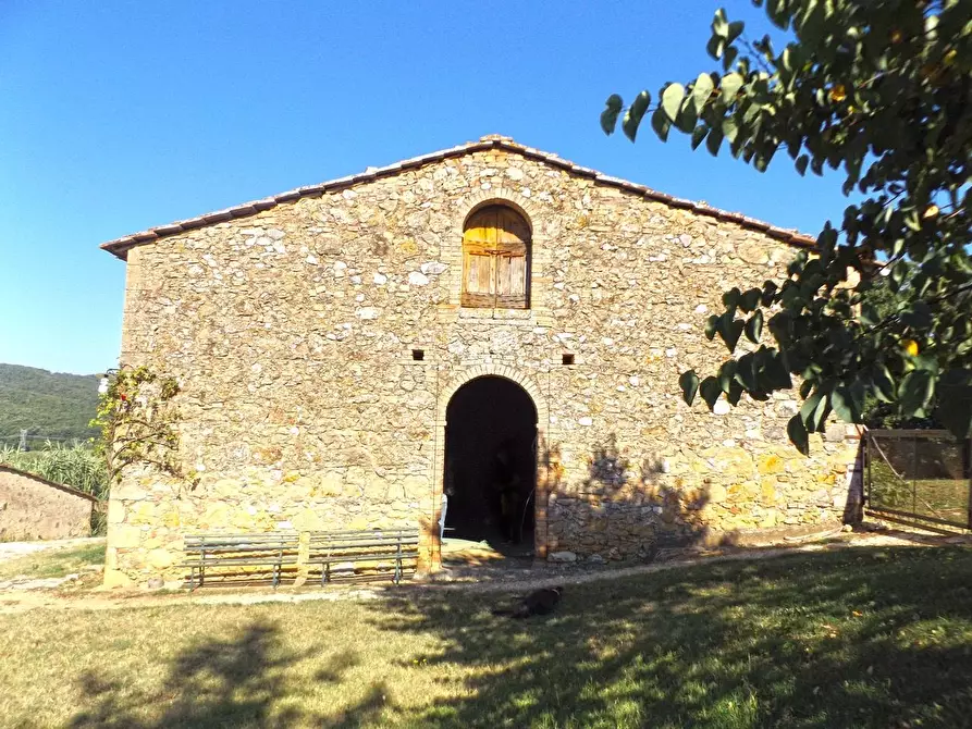 Immagine 44 di Casa colonica in vendita  a Sovicille