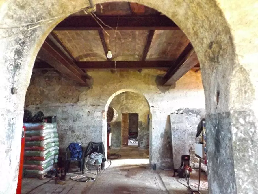 Immagine 67 di Casa colonica in vendita  a Sovicille