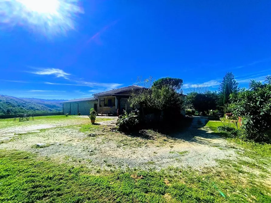 Immagine 9 di Casa colonica in vendita  a Sovicille