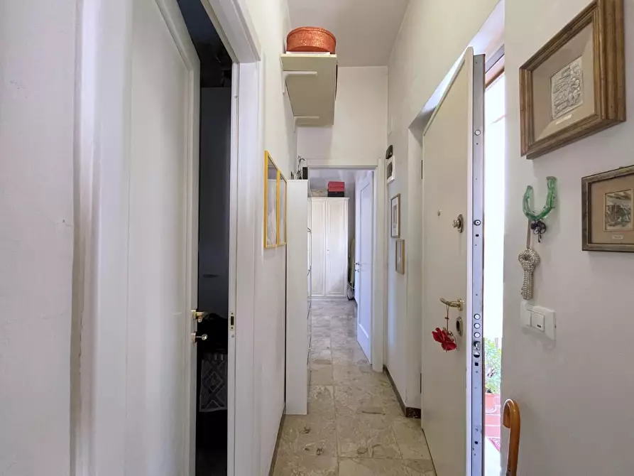 Immagine 12 di Appartamento in vendita  a Camaiore