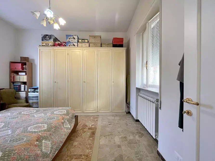 Immagine 18 di Appartamento in vendita  a Camaiore