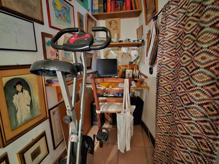 Immagine 25 di Appartamento in vendita  a Campiglia Marittima