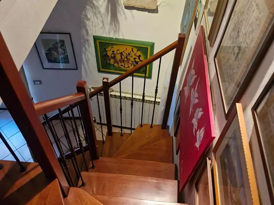 Immagine 40 di Appartamento in vendita  a Campiglia Marittima