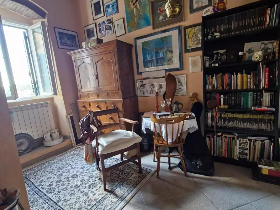 Immagine 13 di Appartamento in vendita  a Campiglia Marittima