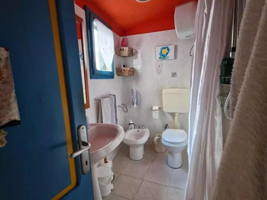 Immagine 9 di Appartamento in vendita  a Campiglia Marittima