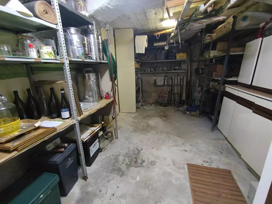 Immagine 22 di Appartamento in vendita  a Follo