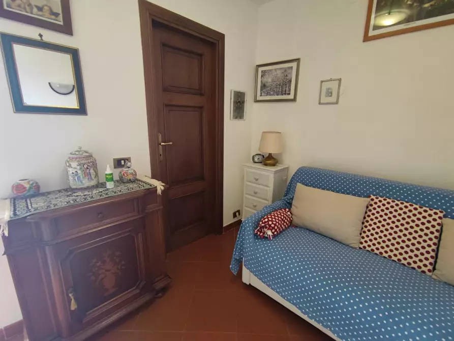 Immagine 8 di Appartamento in vendita  a Follo