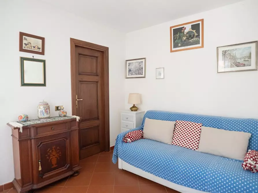 Immagine 20 di Appartamento in vendita  a Follo
