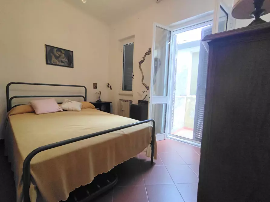 Immagine 4 di Appartamento in vendita  a Follo