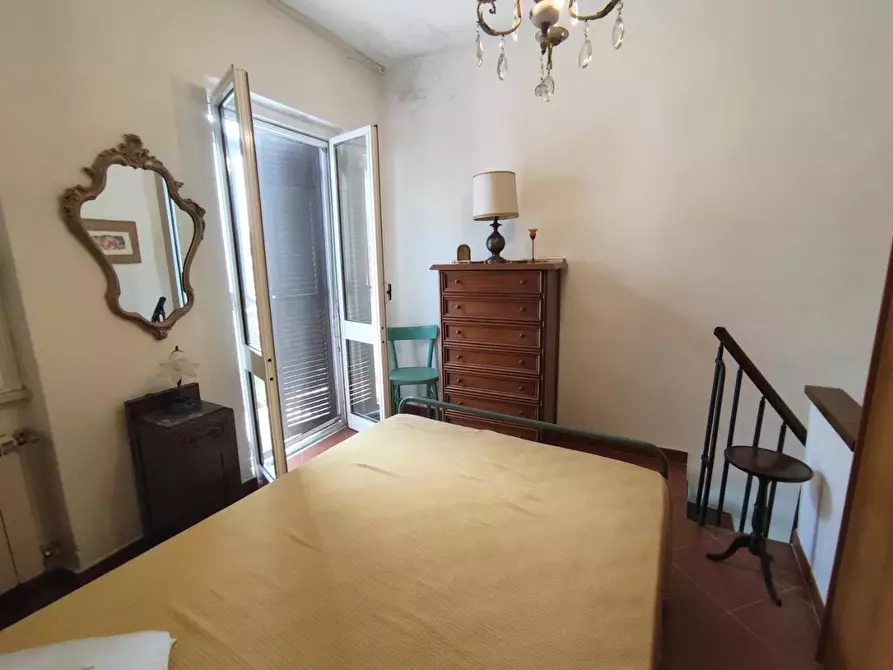 Immagine 21 di Appartamento in vendita  a Follo