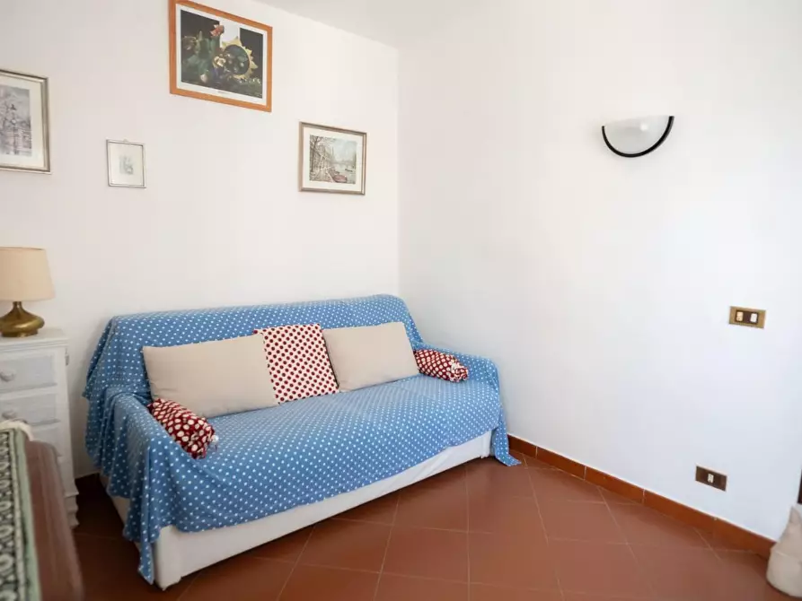 Immagine 18 di Appartamento in vendita  a Follo