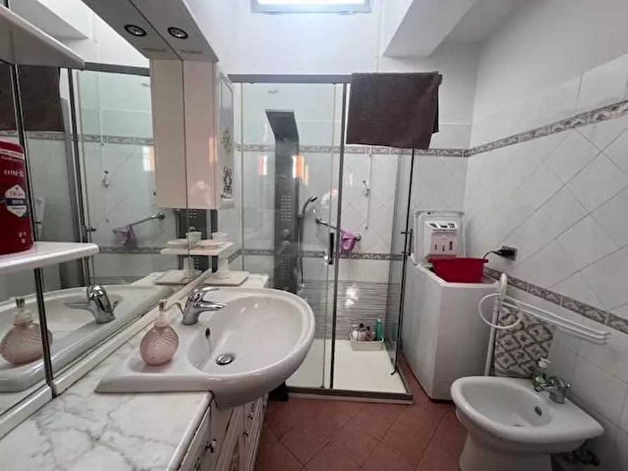 Immagine 9 di Appartamento in affitto  a Siena