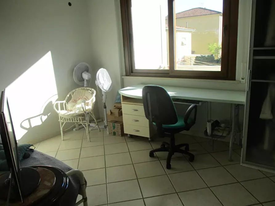 Immagine 17 di Appartamento in vendita  a Pontedera