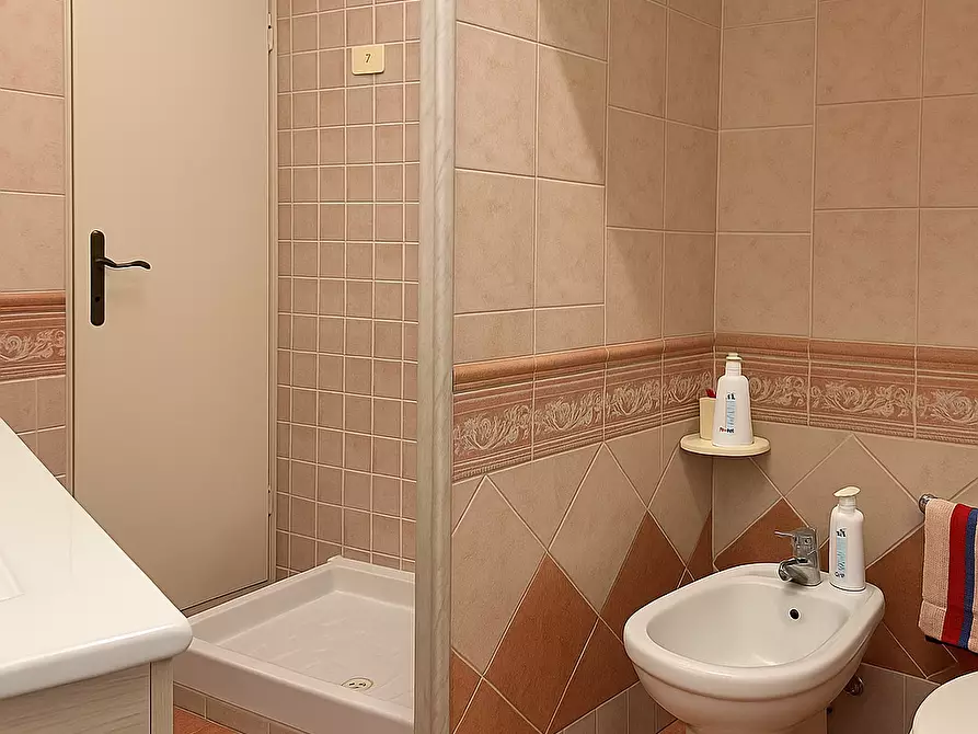 Immagine 13 di Appartamento in vendita  a Cascina