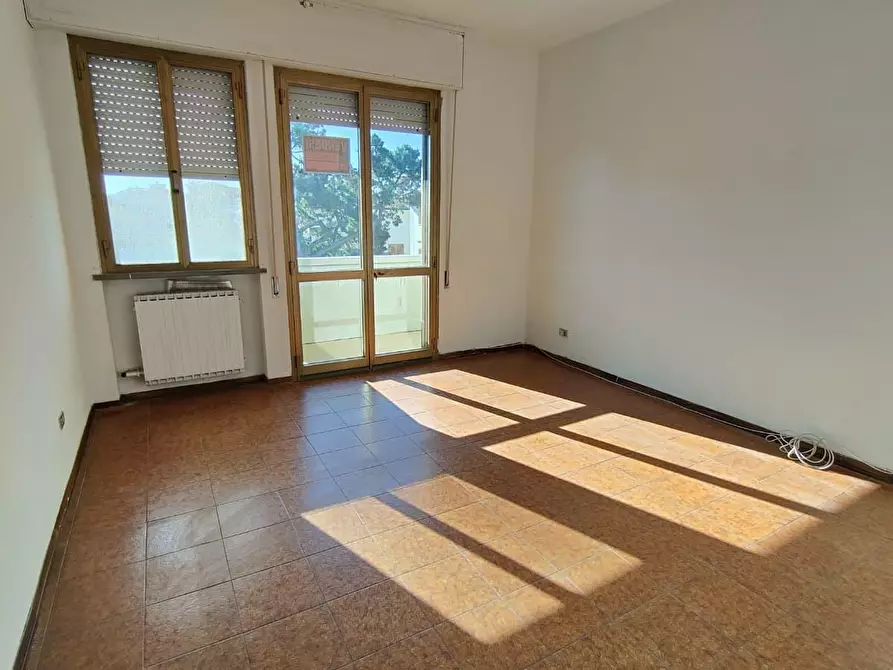 Immagine 1 di Appartamento in vendita  a Viareggio