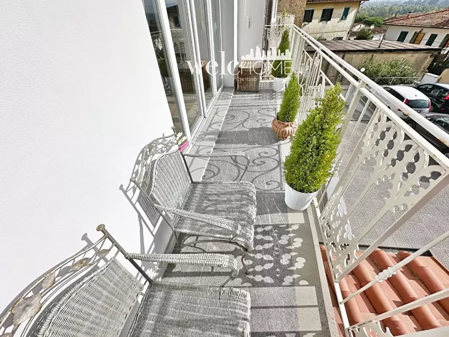 Immagine 2 di Appartamento in vendita  a Signa