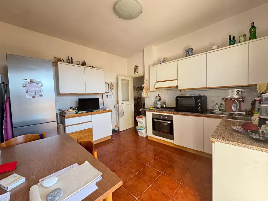 Immagine 8 di Appartamento in vendita  a Pisa