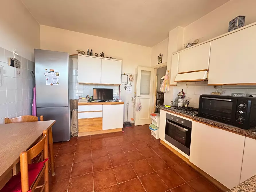 Immagine 9 di Appartamento in vendita  a Pisa