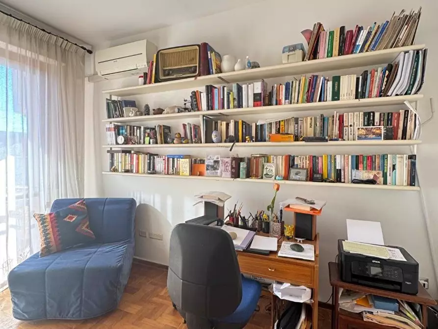 Immagine 11 di Appartamento in vendita  a Pisa