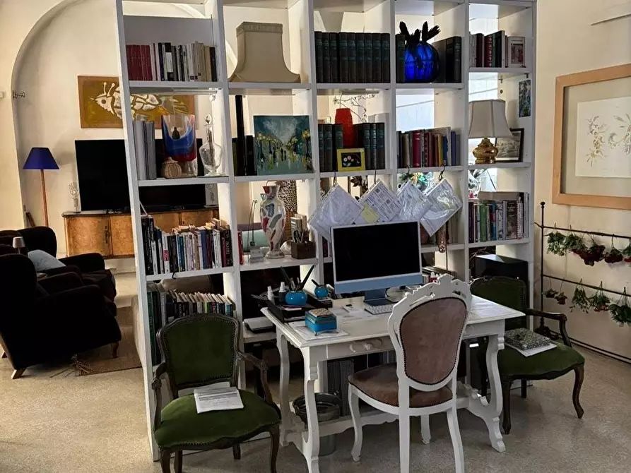 Immagine 37 di Loft/Open space in vendita  a Empoli