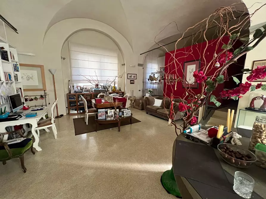 Immagine 10 di Loft/Open space in vendita  a Empoli