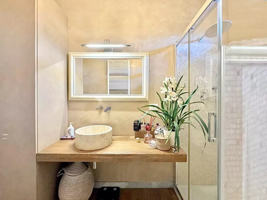 Immagine 31 di Casa bifamiliare in vendita  a Pietrasanta