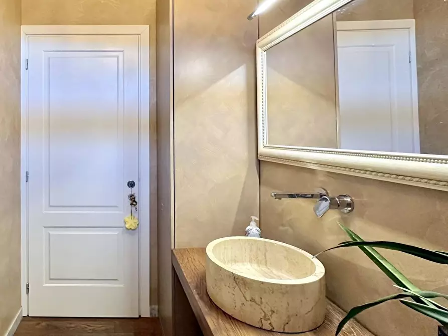 Immagine 32 di Casa bifamiliare in vendita  a Pietrasanta