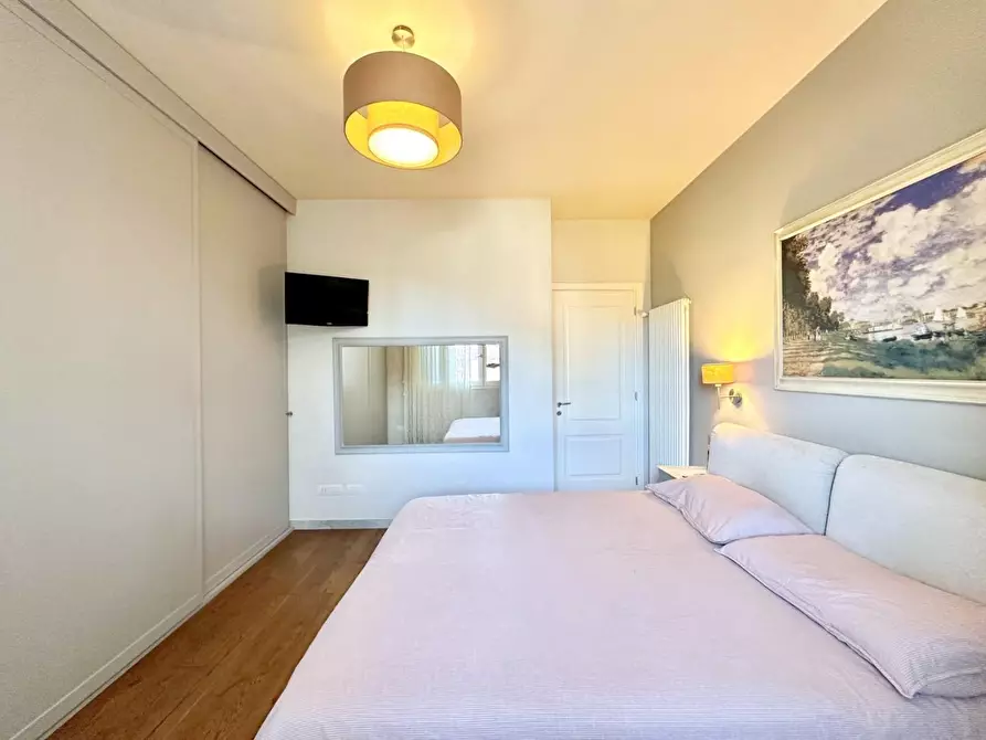 Immagine 28 di Casa bifamiliare in vendita  a Pietrasanta