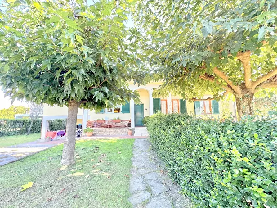 Immagine 55 di Casa bifamiliare in vendita  a Pietrasanta