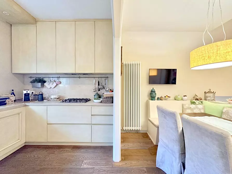 Immagine 10 di Casa bifamiliare in vendita  a Pietrasanta