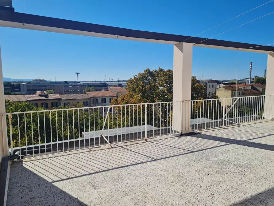 Immagine 1 di Appartamento in affitto  a Pisa