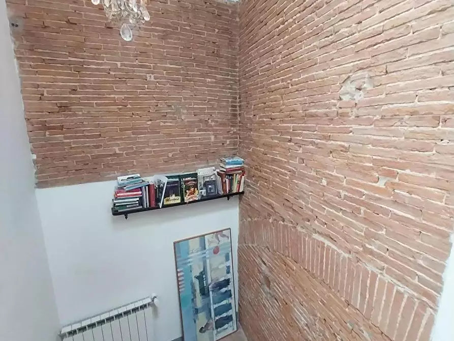 Immagine 27 di Rustico / casale in vendita  a Calci