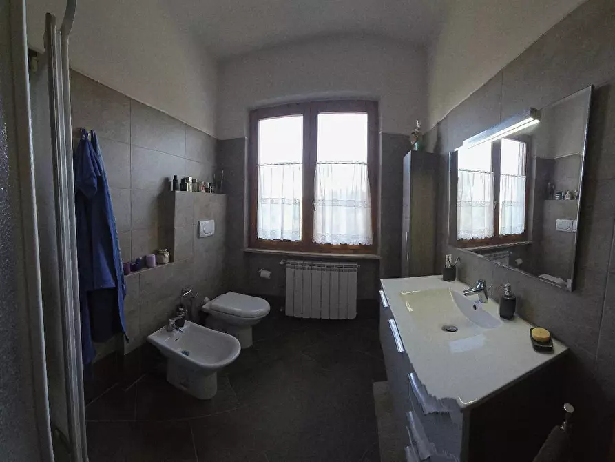 Immagine 45 di Villa in vendita  a Crespina Lorenzana