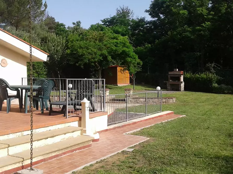 Immagine 16 di Villa in vendita  a Crespina Lorenzana