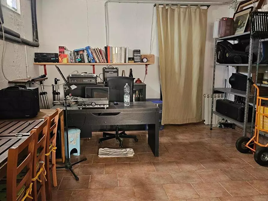 Immagine 48 di Villa in vendita  a Crespina Lorenzana