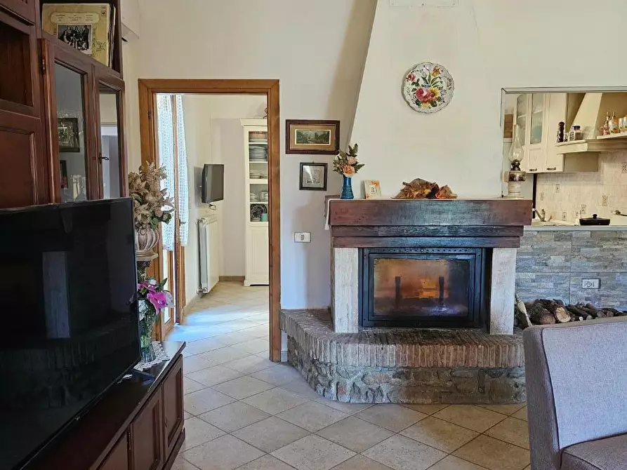 Immagine 34 di Villa in vendita  a Crespina Lorenzana