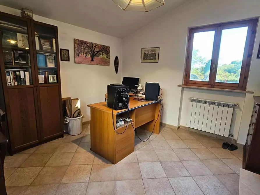 Immagine 40 di Villa in vendita  a Crespina Lorenzana