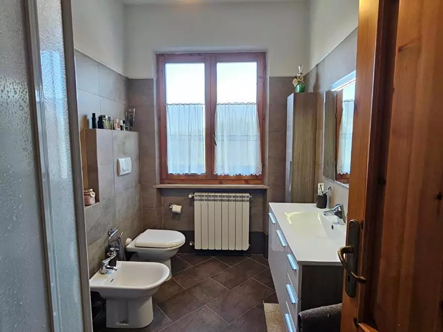 Immagine 43 di Villa in vendita  a Crespina Lorenzana