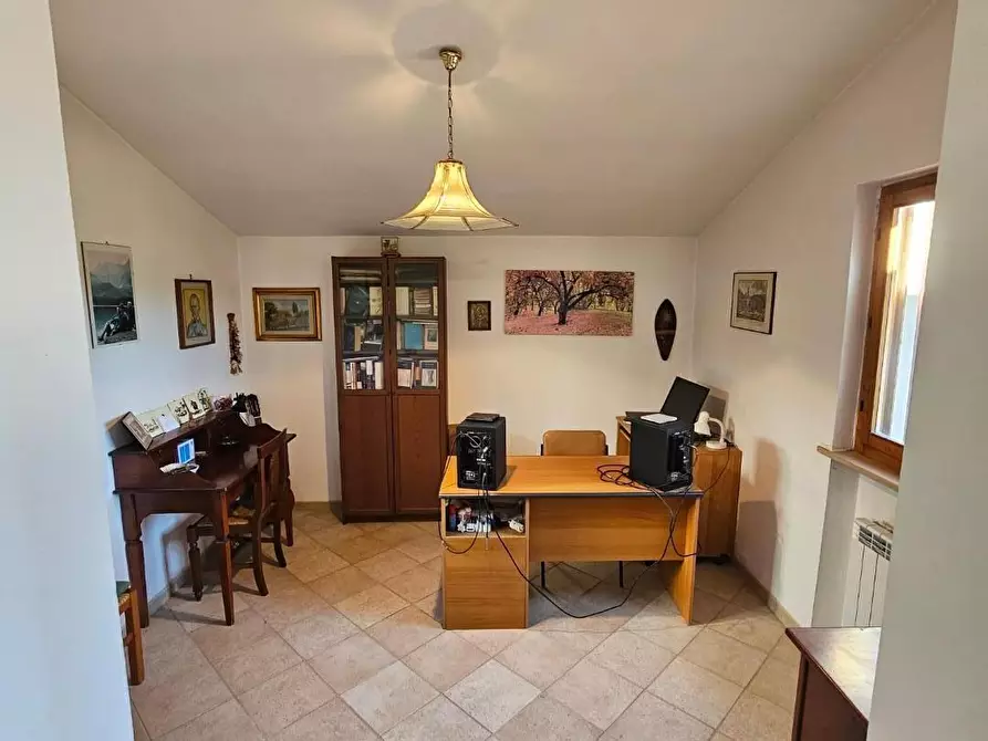 Immagine 42 di Villa in vendita  a Crespina Lorenzana