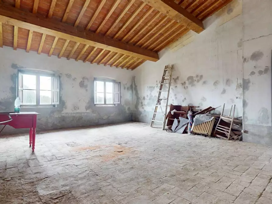 Immagine 11 di Rustico / casale in vendita  a Pisa