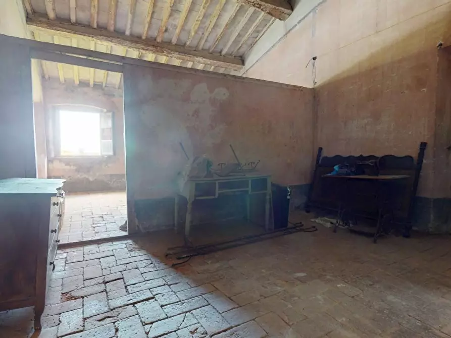 Immagine 34 di Rustico / casale in vendita  a Pisa