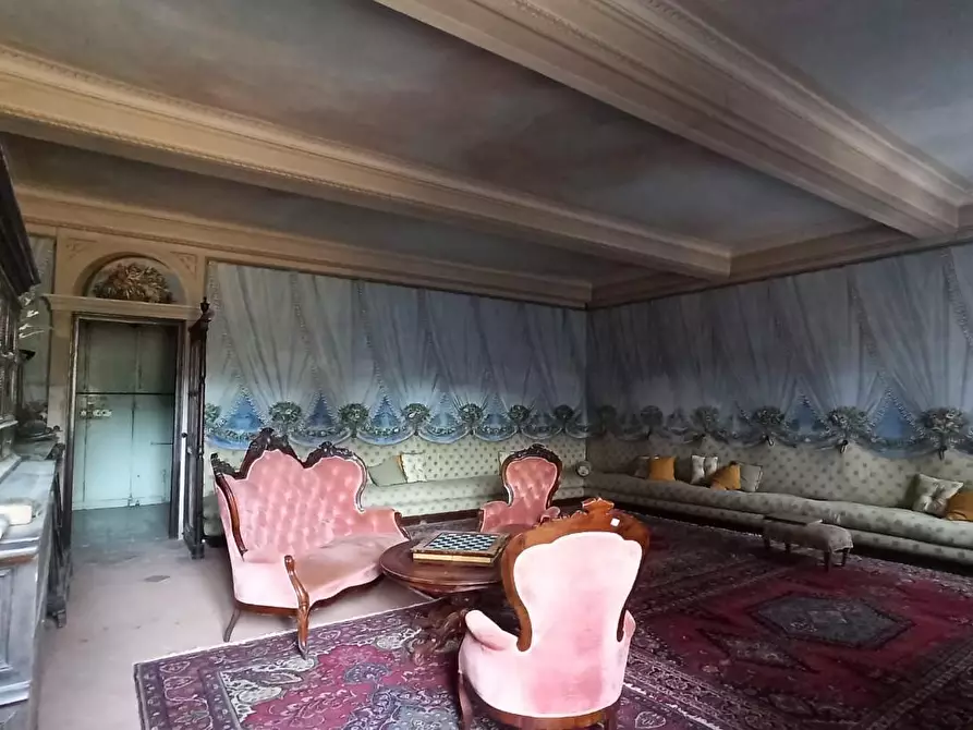 Immagine 25 di Villa in vendita  a Lucca