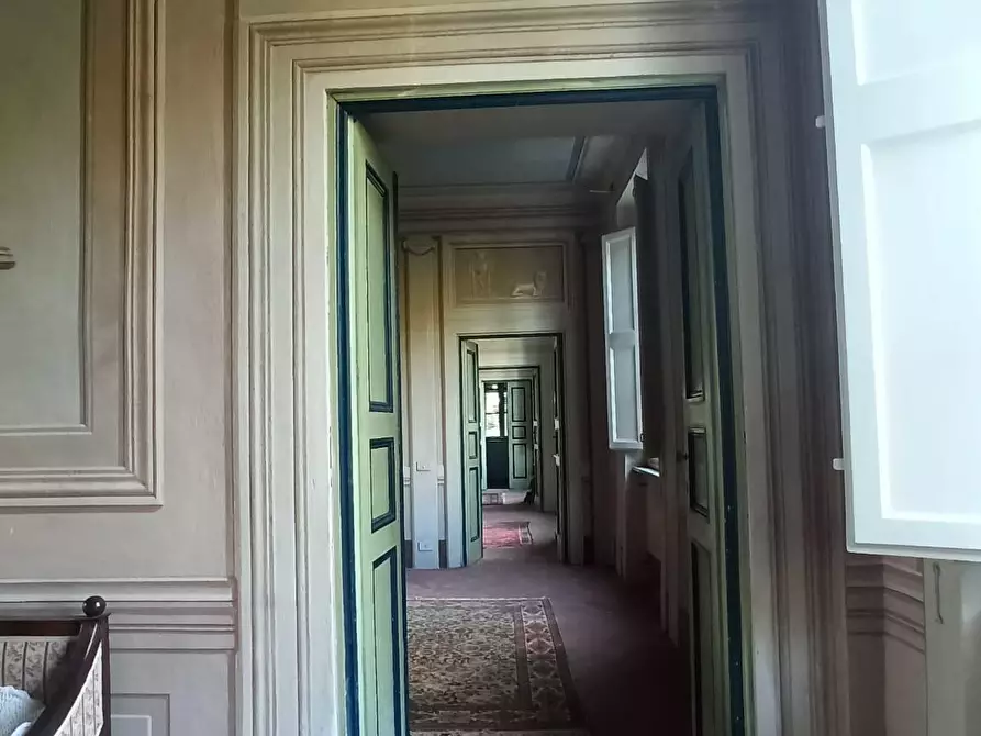 Immagine 32 di Villa in vendita  a Lucca