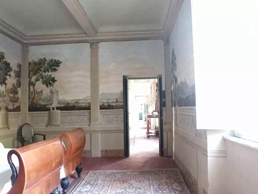 Immagine 31 di Villa in vendita  a Lucca