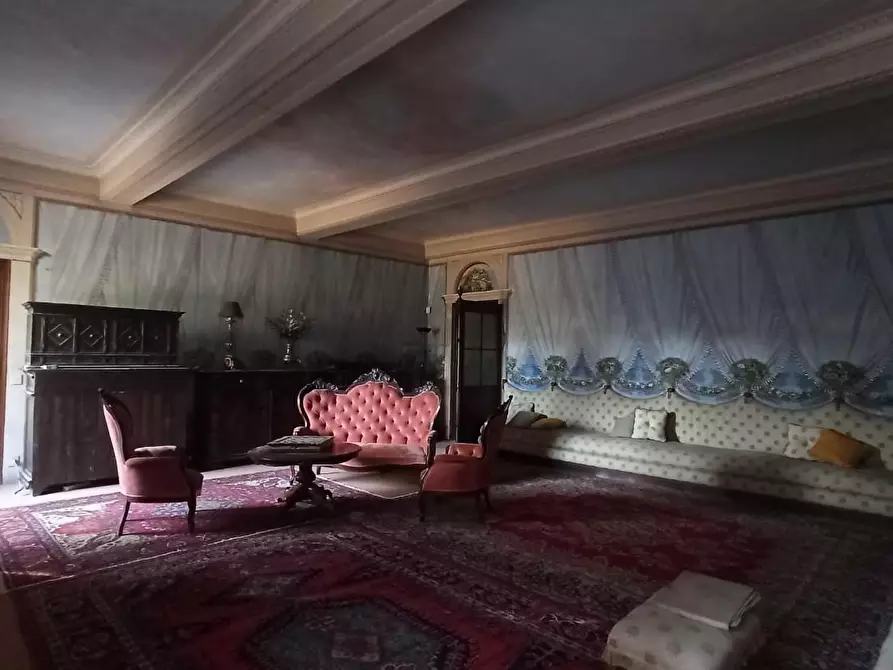 Immagine 29 di Villa in vendita  a Lucca