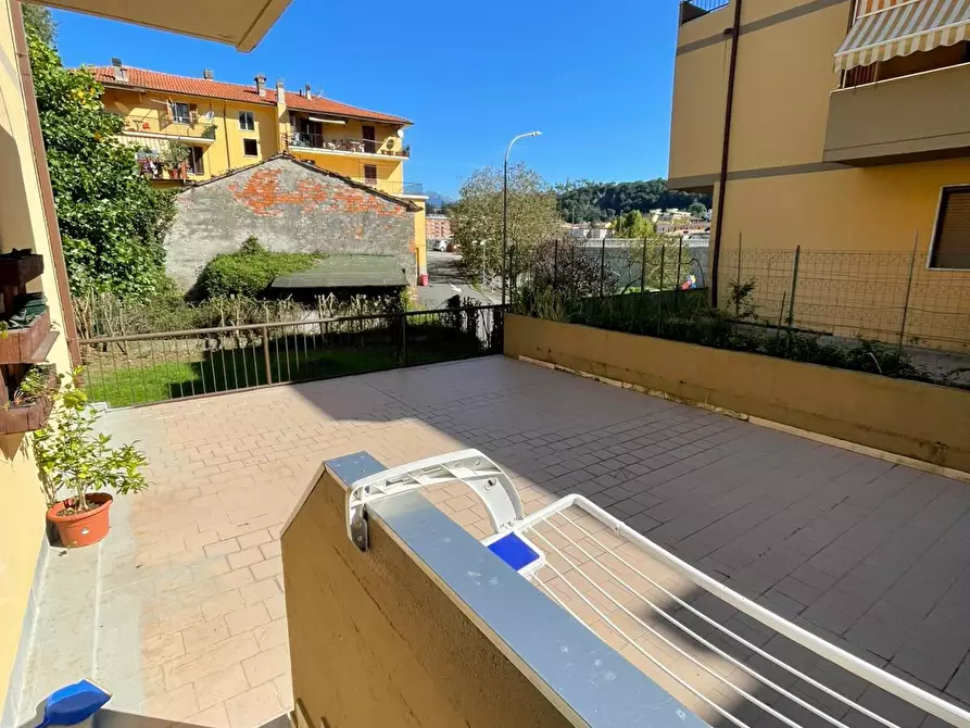 Immagine 1 di Appartamento in vendita  a Podenzana