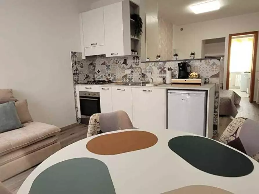 Immagine 2 di Appartamento in vendita  a Ameglia