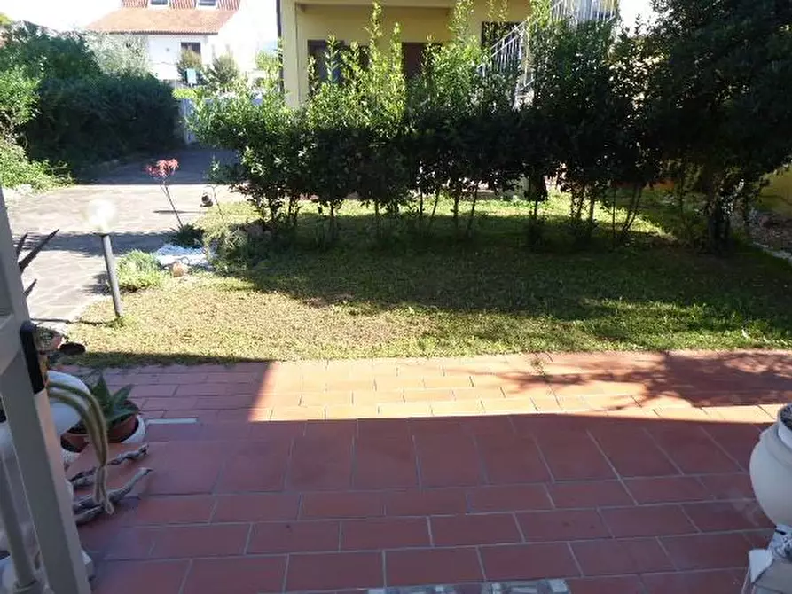 Immagine 12 di Casa indipendente in vendita  a Vecchiano