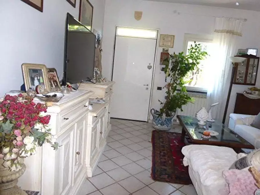 Immagine 19 di Casa indipendente in vendita  a Vecchiano