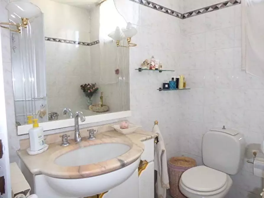 Immagine 29 di Casa indipendente in vendita  a Vecchiano